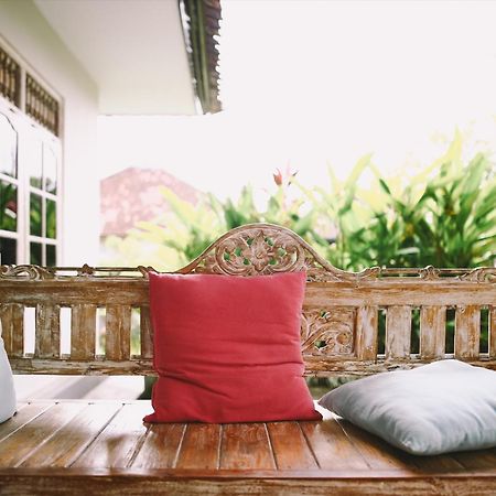 Swan House Canggu Hotel Exterior foto