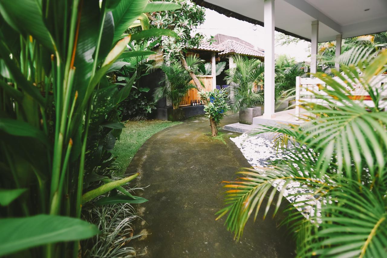 Swan House Canggu Hotel Exterior foto